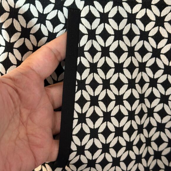 Calvin Klein Sleeveless Black and White Mini Dress Back Zip with Pockets - Picture 5 of 9